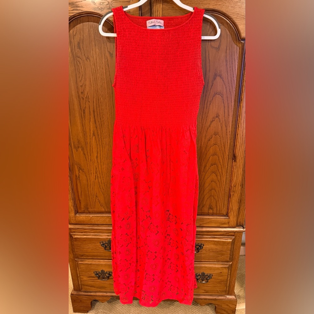 EUC HHH Collectors Cosima in poppy red floral lace, size M ❤️